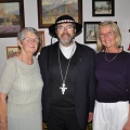 ks. biskup z Ania i jej córką